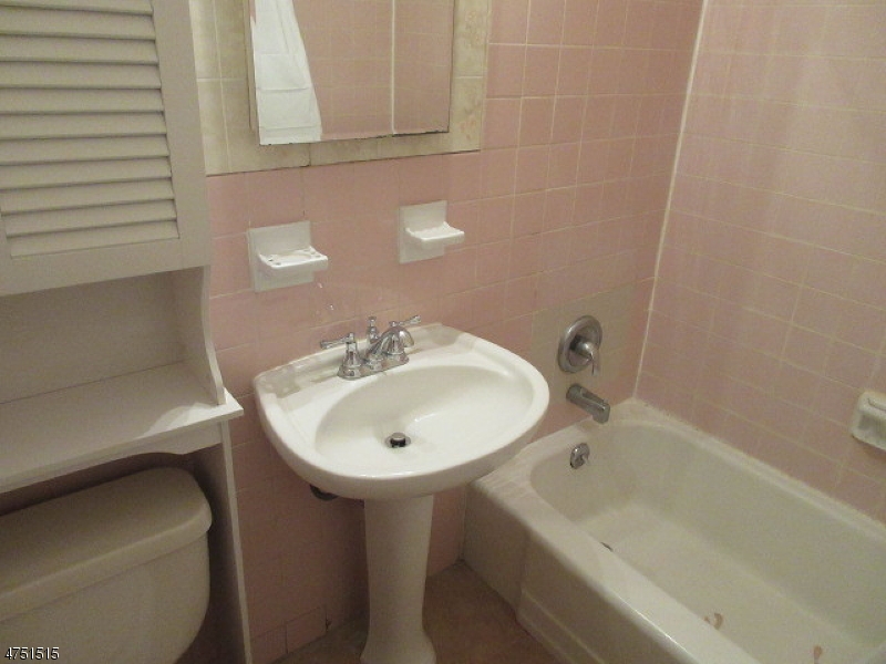 Cedarbrook - Residential Lease