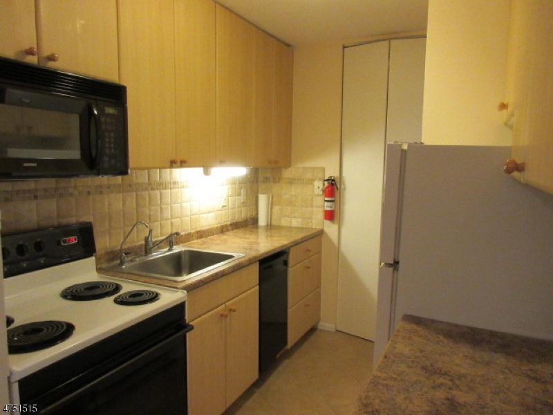 Cedarbrook - Residential Lease