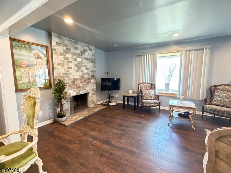 Elmwood - Residential