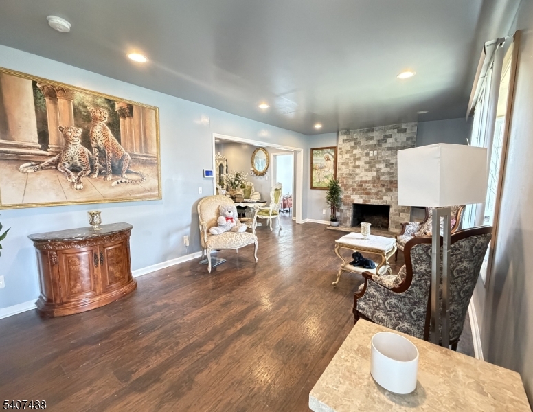 Elmwood - Residential