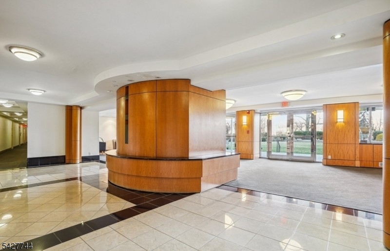 Harrison Park Towers - Residential