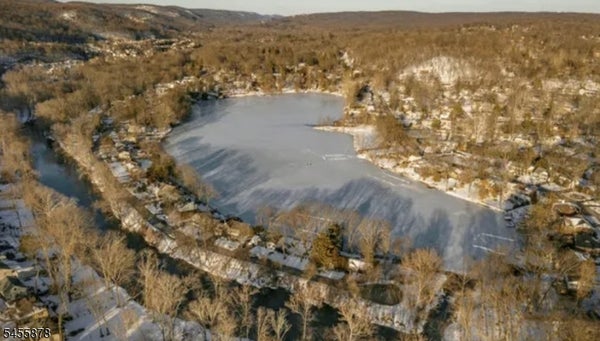 533 RAMAPO VALLEY RD, OAKLAND, NJ 07436 - Image ec7904345eec59e1f441b481c5765cb9/84435632