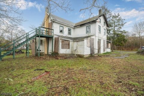 MLS: 3964195