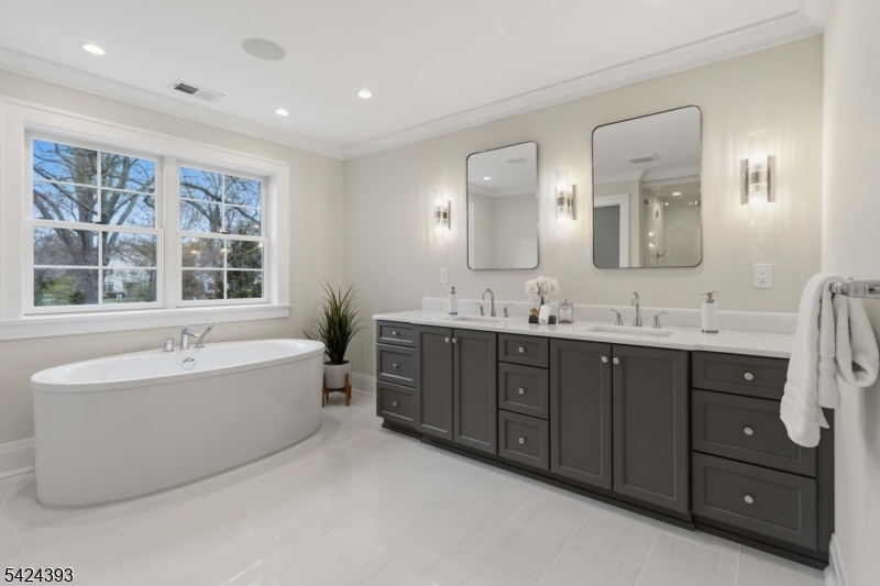 Upper Washington Avenue - Residential