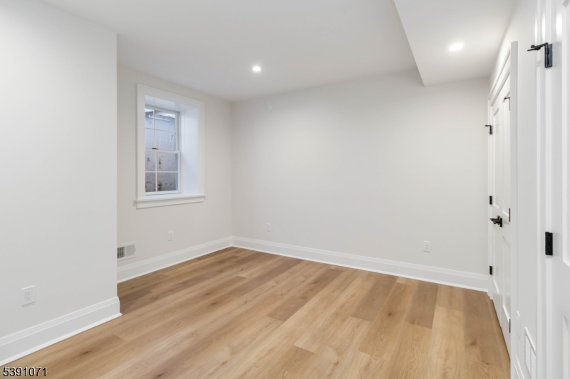 Upper Washington Avenue - Residential