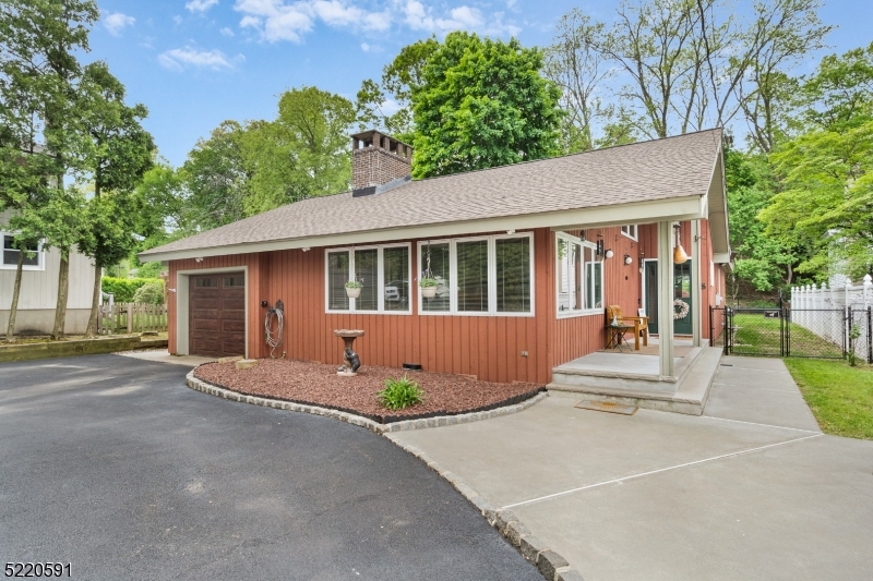 White Meadow Lake - Residential