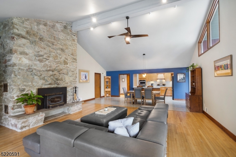 White Meadow Lake - Residential