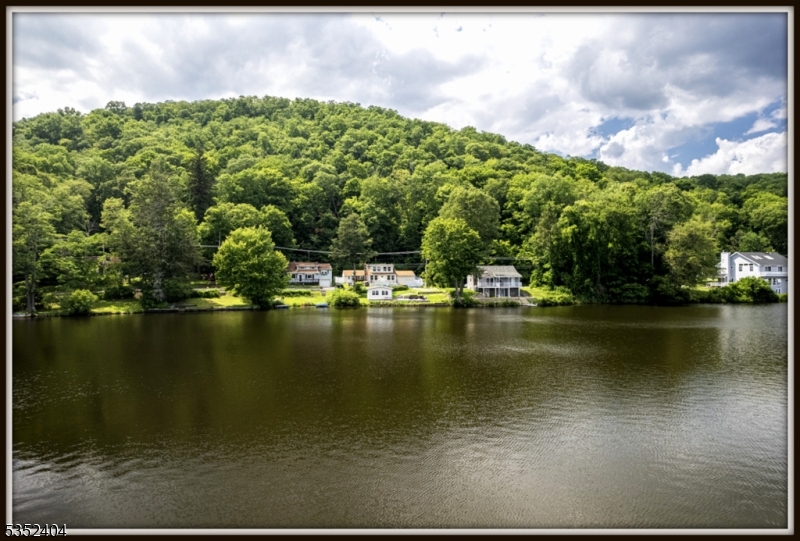 LACKAWANNA LAKEFRONT - Residential