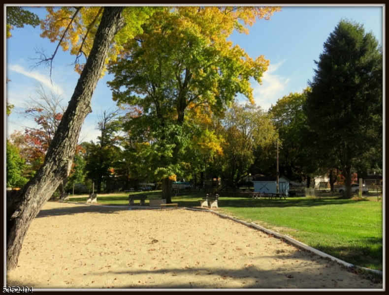 LACKAWANNA LAKEFRONT - Residential