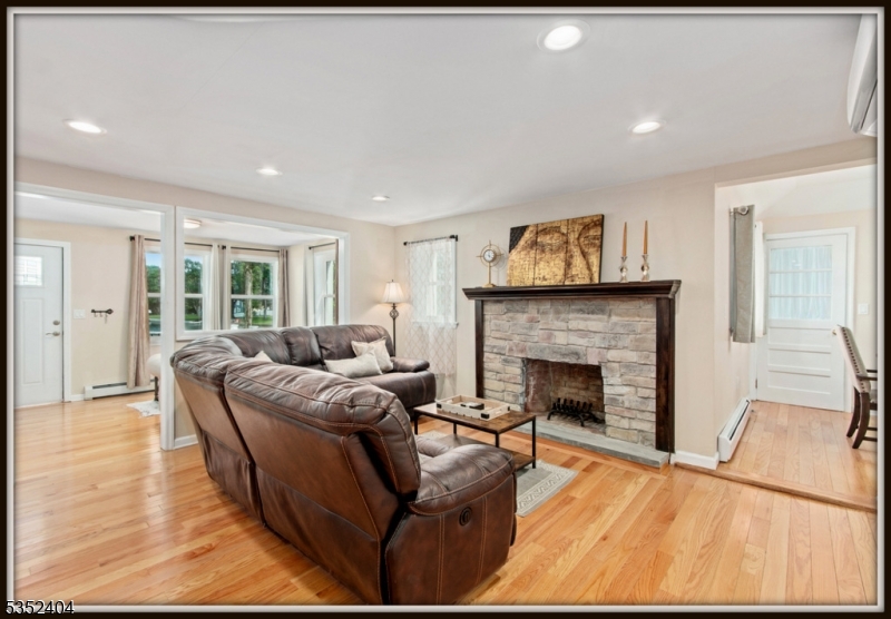 LACKAWANNA LAKEFRONT - Residential