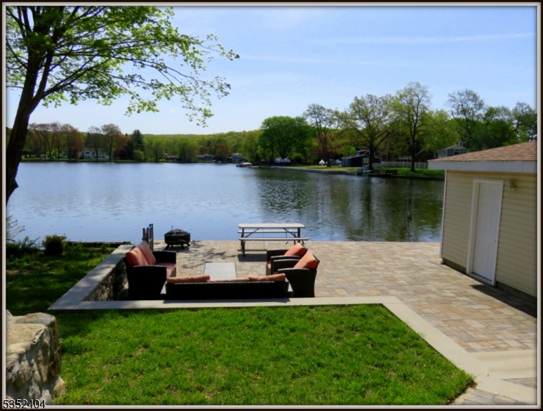 LACKAWANNA LAKEFRONT - Residential