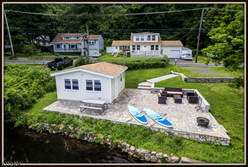 LACKAWANNA LAKEFRONT - Residential