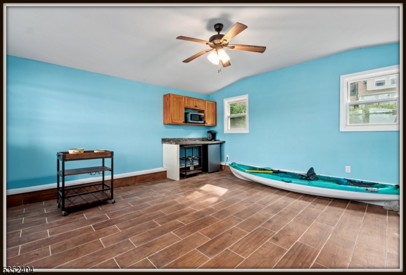 LACKAWANNA LAKEFRONT - Residential