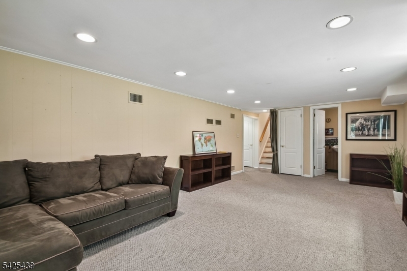 Murray Hill - Residential