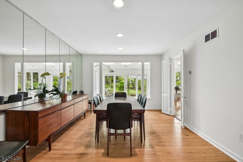 Murray Hill - Residential