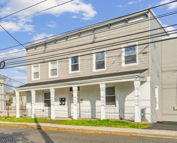 143 Valley Rd Unit 1R 1R - Photo 2