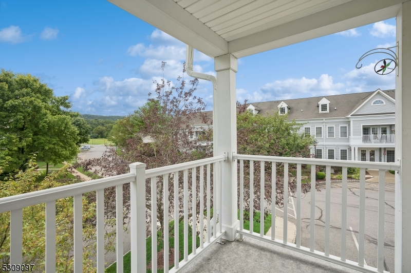Photo 16 of 20 of 6019 Brookfield Glen Dr 19 condo