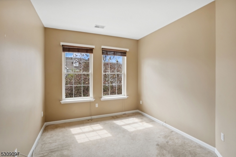 Photo 13 of 20 of 6019 Brookfield Glen Dr 19 condo