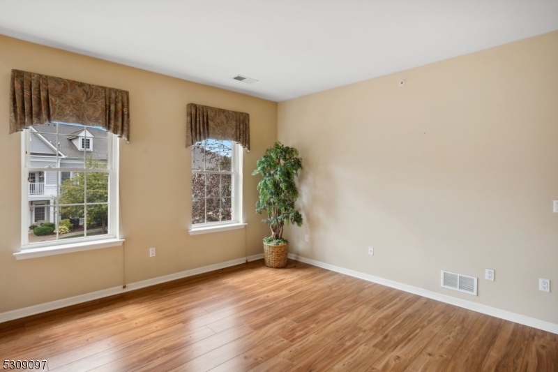 Photo 3 of 20 of 6019 Brookfield Glen Dr 19 condo