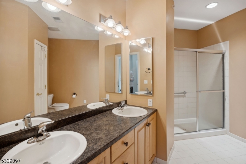 Photo 11 of 20 of 6019 Brookfield Glen Dr 19 condo