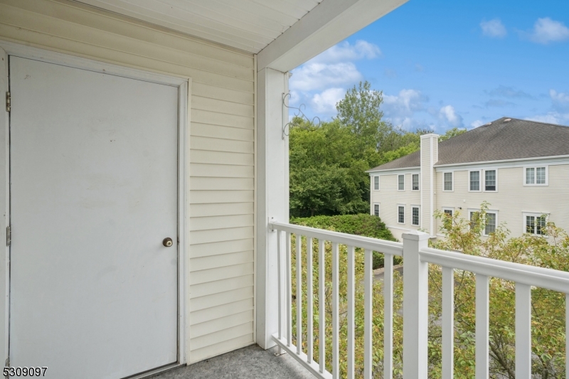 Photo 17 of 20 of 6019 Brookfield Glen Dr 19 condo