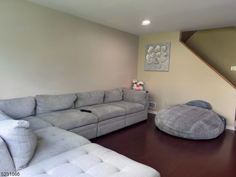 Cross Road - Residential