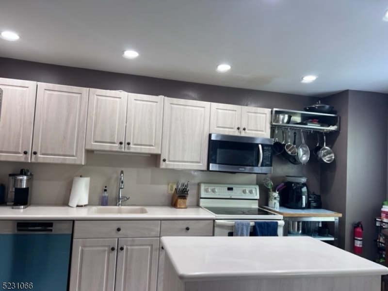 Cross Road - Residential