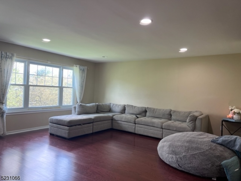 Cross Road - Residential