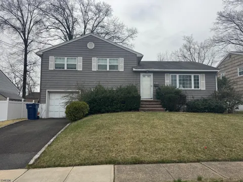 22 Exeter Rd, Clark Twp., NJ 07066 - MLS#: 3954588