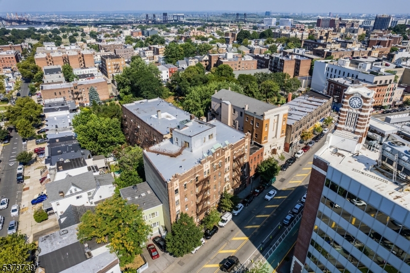 The Madrid - Residential