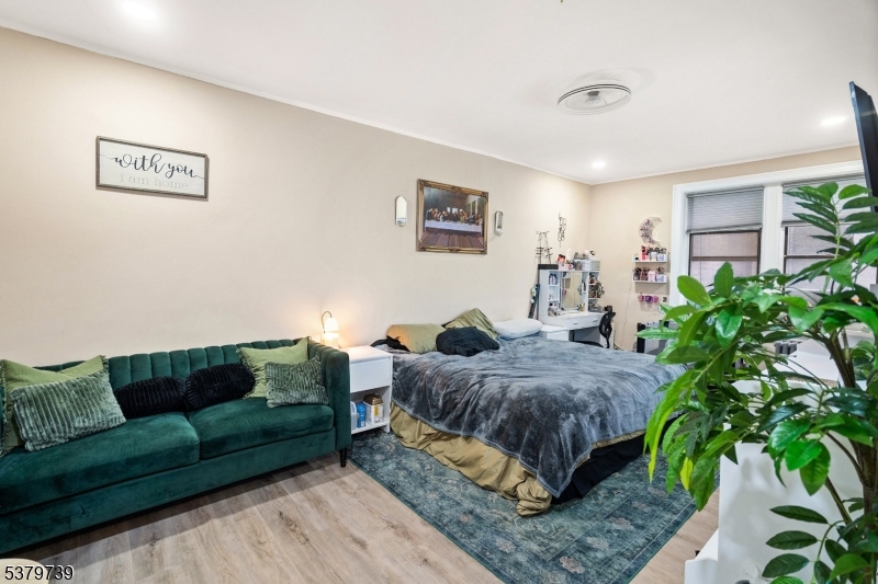 The Madrid - Residential