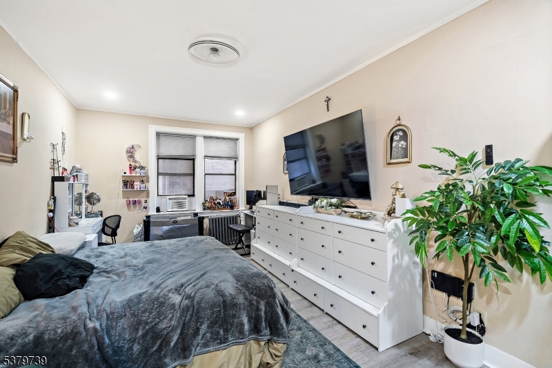 The Madrid - Residential