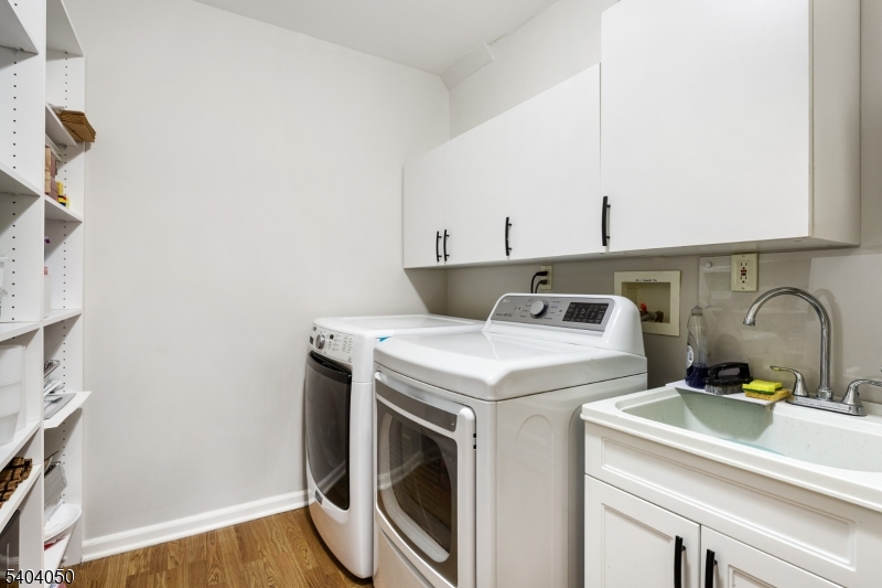 Whitehouse Station - Residential