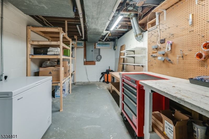 Randolph Twp., New Jersey 07869, United States, 2 Bedrooms Bedrooms, ,2 BathroomsBathrooms,Residential,Pending,10348