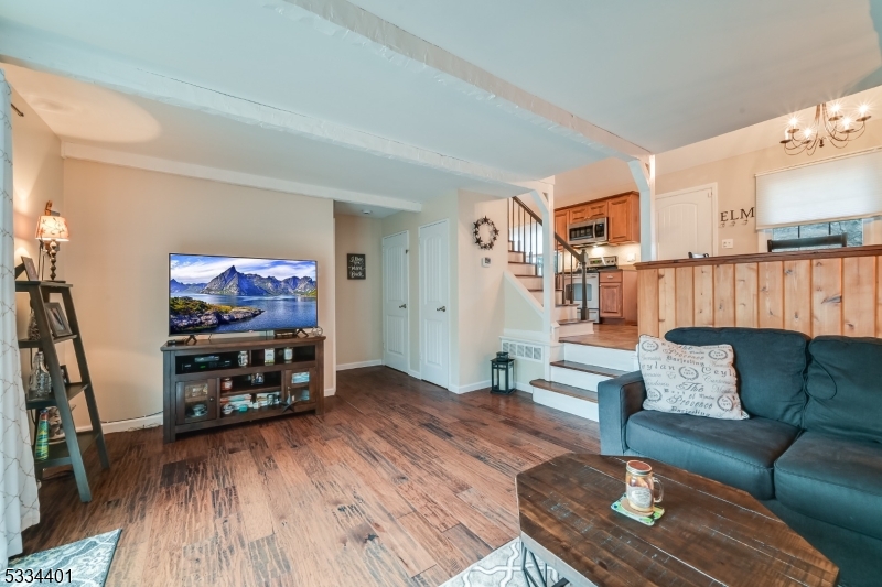 Randolph Twp., New Jersey 07869, United States, 2 Bedrooms Bedrooms, ,2 BathroomsBathrooms,Residential,Pending,10348