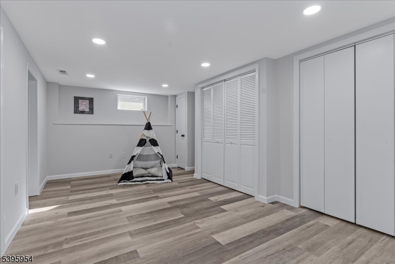 REDWOOD - Residential