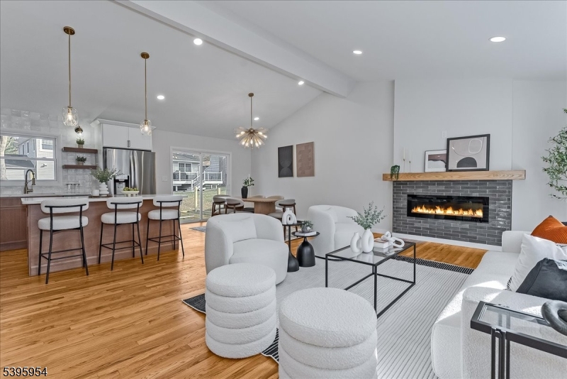 REDWOOD - Residential