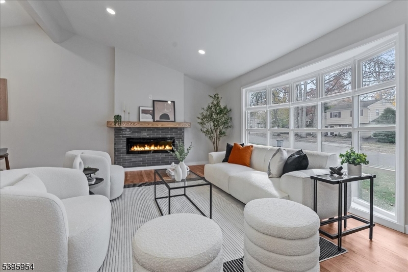 REDWOOD - Residential