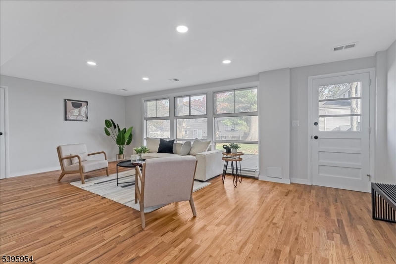 REDWOOD - Residential