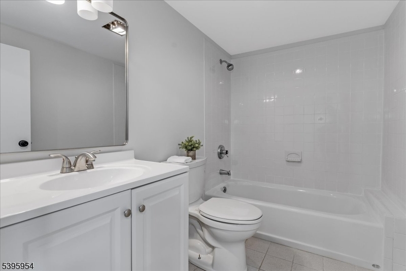 REDWOOD - Residential