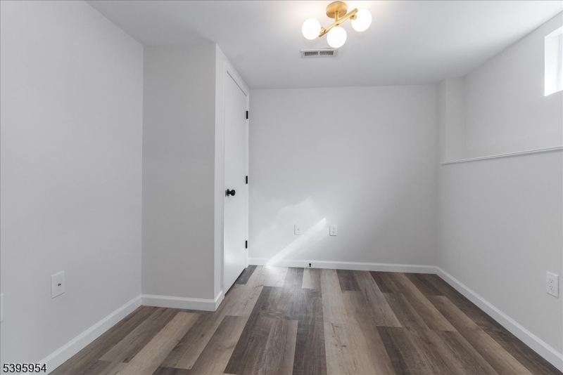 REDWOOD - Residential