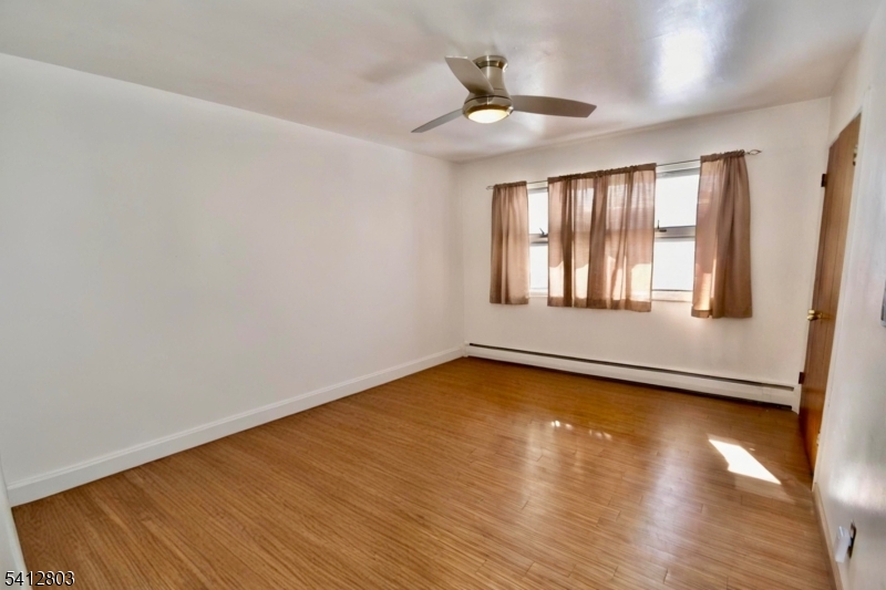 DEER TRAIL LAKE - Residential