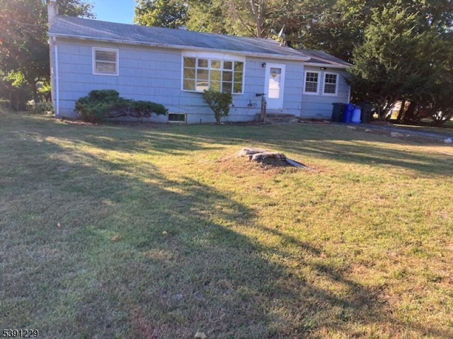 Location, Location, Location!  3 bedrooms, 1 Full 1 half bath, Full walk out basement, nice size property. Great property of investors!