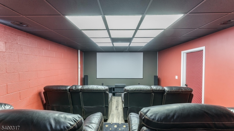 Alexandria - Overlook - Residential