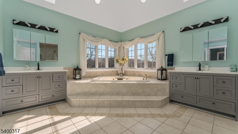 Alexandria - Overlook - Residential