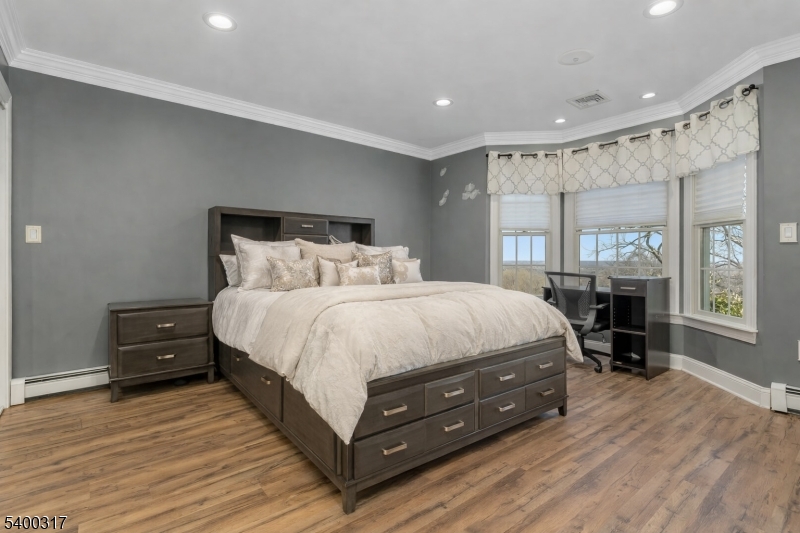 Alexandria - Overlook - Residential