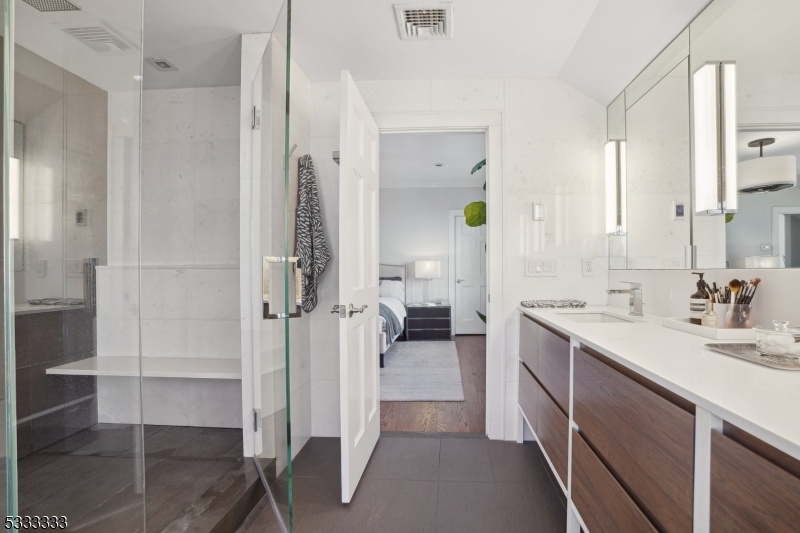 Knollwood - Residential