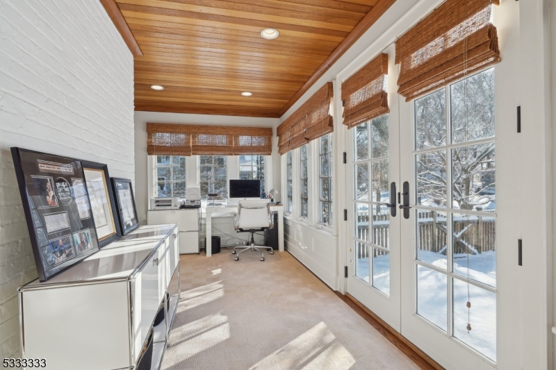 Knollwood - Residential