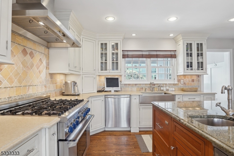 Knollwood - Residential