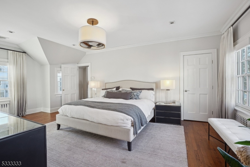 Knollwood - Residential